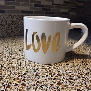 White/Gold Love mug EUC